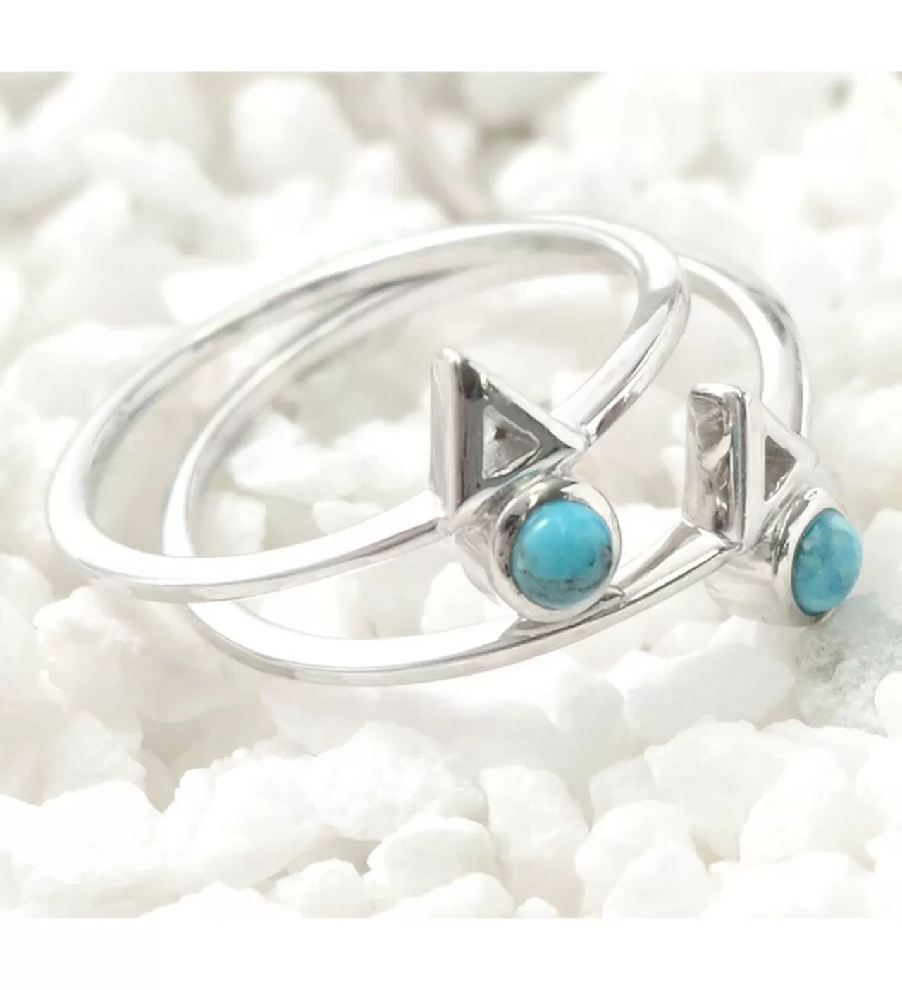 CHALISA T.. Ring>Circle Triangle Extra Fine Ring Turquoise