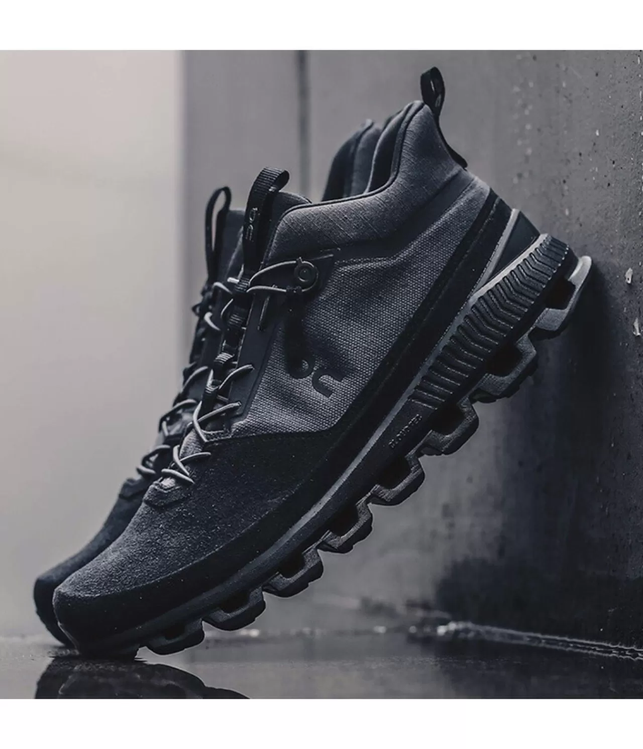 ON Sneakers>Cloud High Eclipse_Black