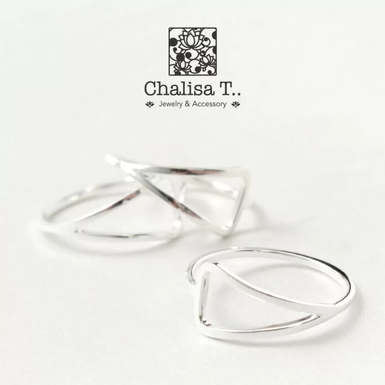 CHALISA T.. Ring>Extra Fine Ring/Isosceles Triangle Silver