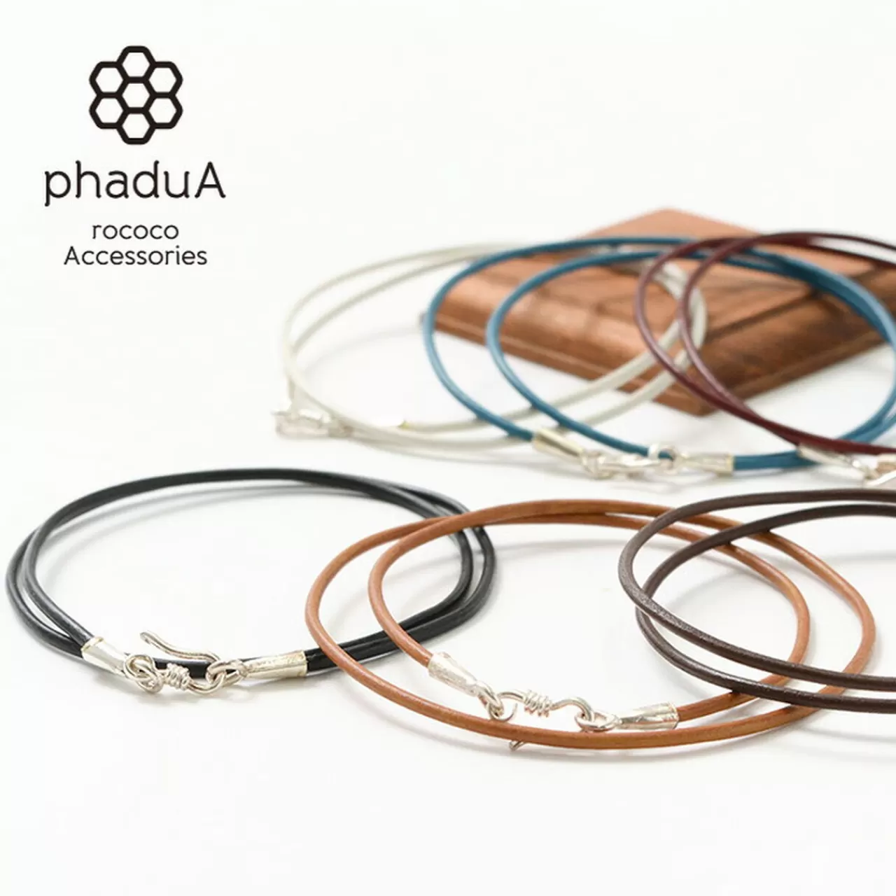 PHADUA Necklaces>Leather Choker Necklace In Calen Silver.