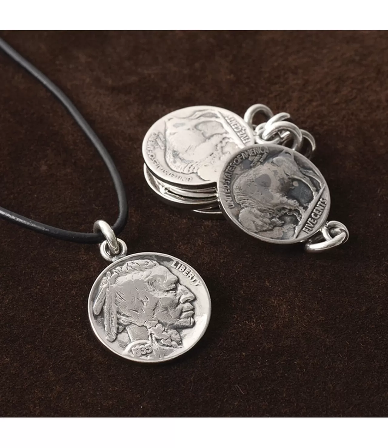 PHADUA Necklaces>Old Coin Pendant Top Silver