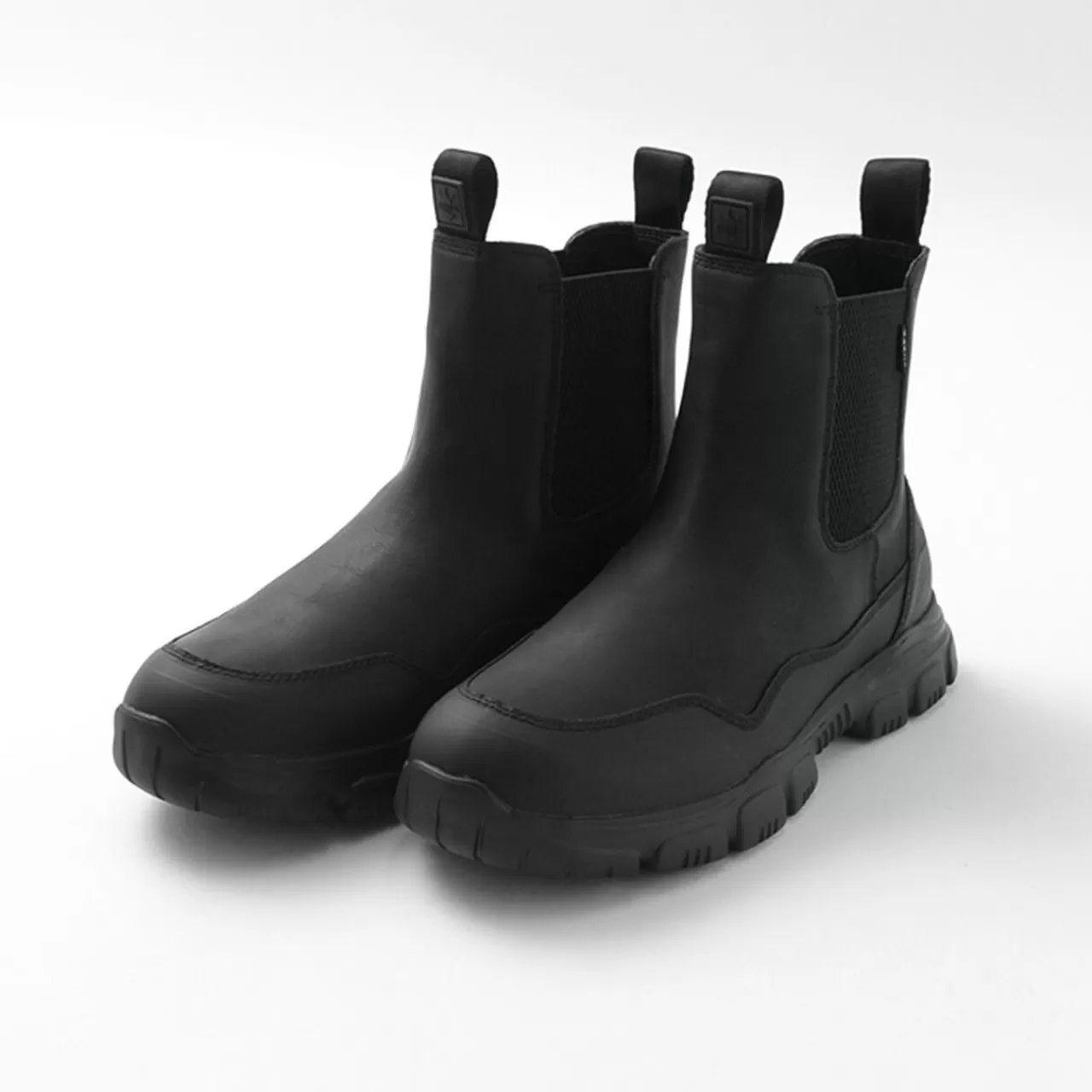 SHAKA Boots>Trek Chelsea Boots